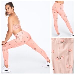 Victoria Secret Pink Peach Leggings 25”